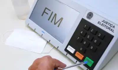 Cachoeirinha em crise: 4 candidatos disputam prefeito após escândalo!