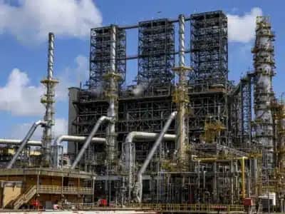 Crise Global de Energia: AIE Libera Reservas Recordes de Petróleo em Ação!