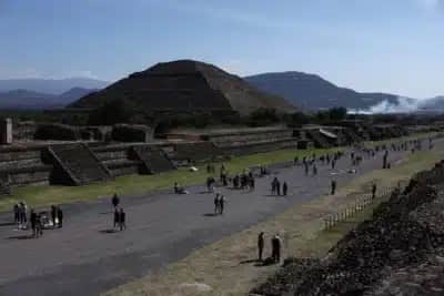 Homem abre fogo em Teotihuacan e deixa uma canadense morta e feridos entre turistas