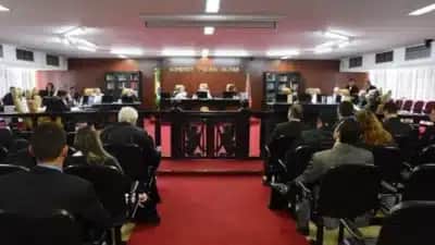 Julgamento de Jair Bolsonaro no STM pode resultar em perda de patente; entenda os detalhes!