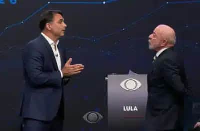 Flávio quer SUS com padrão Einstein; Lula pergunta se a proposta prevê privatização