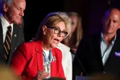 Darline Graham quer manter sanções após Trump suspender restrições à venda de combustíveis russos