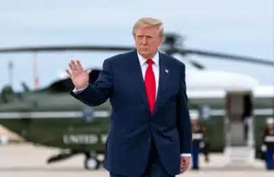 Trump suspende sanções para manter a Rússia nas negociações, apesar de tarifas de até 100%