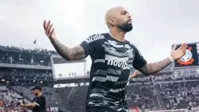 Gabigol converte 23% das finalizações e já soma 15 gols pelo Santos no Brasileirão