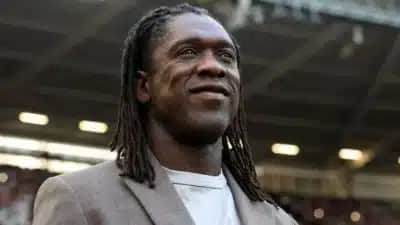 Corinthians contrata Seedorf com contrato até 2027 e estreia contra o Palmeiras