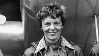 Objeto visto por satélite leva 17 pesquisadores a buscar vestígios de Amelia Earhart
