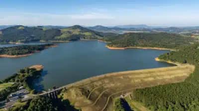 Reservatórios de SP sobem de 55,6% para 60,4% em um mês, e o Cantareira ganha 5,7% em 15 dias
