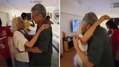 Casados de 1966 a 1999, Chico Buarque e Marieta Severo reaparecem juntos na apuração do 2º turno