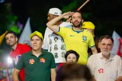 Meta livra canal “Exército do Lula” de punição e nega serviço pago em resposta ao TSE