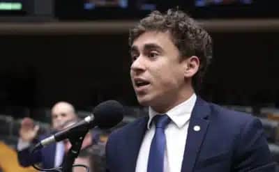 TSE dá 24 horas para Nikolas apagar vídeo com crianças criticando Lula
