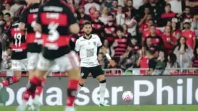 Renan Lodi admite pênalti em Léo Ortiz na derrota do Atlético-MG para o Flamengo: “Assumo, fiz”