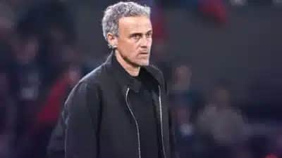 Luis Enrique defende que City mantenha títulos conquistados em campo