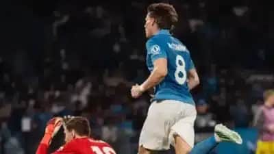 Napoli vence o BodoGlimt por 4 a 3 e conquista primeira vitória na Champions