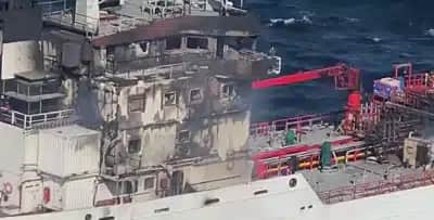 Incêndio no Mar Negro deixa 7 desaparecidos após drones russos