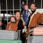 Viih Tube causa ao viajar com os filhos, mostrando grande quantidade de malas