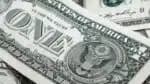 Dólar sobe 0,91&percnt; em meio a impasse sobre o Imposto sobre Operações Financeiras e tarifas americanas
