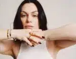 Jessie J informa sobre diagnóstico de câncer e declara afastamento da carreira