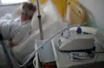 O país enfrenta atenção redobrada em relação a casos graves de gripe e Covid-19