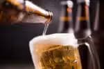 Cervejas mais acessíveis: compreenda os motivos e observe quais