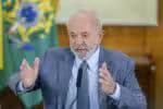Segundo a Datafolha, Lula apresenta desempenho inferior ao de Bolsonaro em inflação e superior em geração de empregos