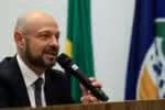 Beneficiários de fraudes do INSS serão ressarcidos no mesmo prazo, afirma Waller