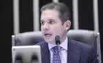 Hugo afirma que a Câmara está acompanhando o retorno de todos, em referência à comitiva em Israel