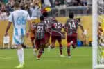 USA - MUNDIAL DE CLUBES/FLUMINENSE X ULSAN HYUNDAI  - ESPORTES - Jogadores do Fluminense comemoram o gol da virada do jogador Freytes durante a   partida contra o Ulsan HD, no Estádio MetLife, em Nova Jersey, neste sábado 21 de   junho de 2025. O Fluminense encara o Ulsan HD pela segunda rodada do Mundial de   Clubes. O empate contra o Borussia Dortmund na estreia, considerado o jogo mais   difícil da chave, eleva as expectativas para o duelo contra os sul-coreanos.   21/06/2025 - Foto: BETO NOVAL/BETO NOVAL IMAGENS/ESTADÃO CONTEÚDO