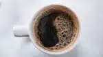 A Anvisa impede a comercialização de três marcas de café que apresentavam contaminação