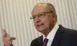Alckmin: tarifa de Trump sobre o aço prejudica o mundo inteiro, não apenas o Brasil