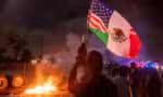 Manifestações contrárias a deportações em larga escala lideradas por Trump ocorrem nos Estados Unidos