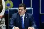 Davi Alcolumbre planeja votar em projeto que eleva o número de deputados em caráter de sessão plenária