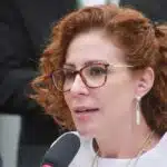Procurador-Geral da República solicita prisão preventiva de Carla Zambelli em decorrência de sua saída do país
