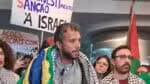 Ativista brasileiro é preso junto com Greta em Israel chega a São Paulo