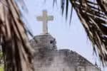 Palestinos relatam ataque de Israel à única igreja católica de Gaza; Papa expressa pesar