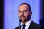 Eduardo Bolsonaro afirma que a decisão de Moraes é “arbitrária e criminosa”