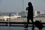 Aeroporto de Paris cancela 40&percnt; dos voos por conta de greve