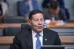 Bolsonaro Jr. mira agora em Mourão nos EUA