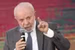 Lula afirma que Trump foi “levado a uma mentira” e solicita que ele compreenda “a verdade sobre o Brasil”