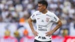 O jogador, antigo do Corinthians, deve deixar o River Plate e permanecer sem clube no mercado de transferências