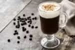 7 opções de bebidas quentes para o frio intenso