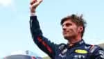 Verstappen permanecerá como piloto da Red Bull, informou jornal holandês