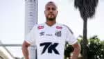 O clube paulista confirmou a chegada do jogador, que estava vinculado ao Verdão