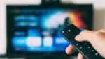 A televisão mantém sua posição como principal forma de assistir jogos de futebol no Brasil, aponta levantamento
