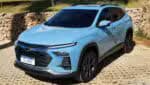 Chevrolet Onix e Tracker celebram 100 anos no mercado; confira