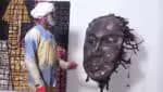 Artistas convertem raízes de árvores em obras de arte com o objetivo de preservar a cultura