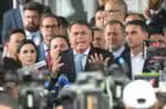 O ministro Alexandre de Moraes avaliou que Jair Bolsonaro pode ser preso se continuar utilizando redes sociais através de contas de terceiros