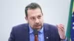 Boulos critica confronto entre Eduardo e Tarcísio: “Discussão de cães”