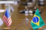 As vendas brasileiras para os Estados Unidos diminuíram pela metade desde o ano 2001