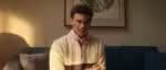 Ator de Erik Menendez em “Monstros” concorda em protagonizar filme de Luca Guadagnino