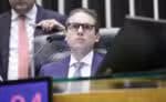 Câmara dos Deputados autoriza a suspensão de votações por Hugo Motta, durante sua ausência no exterior